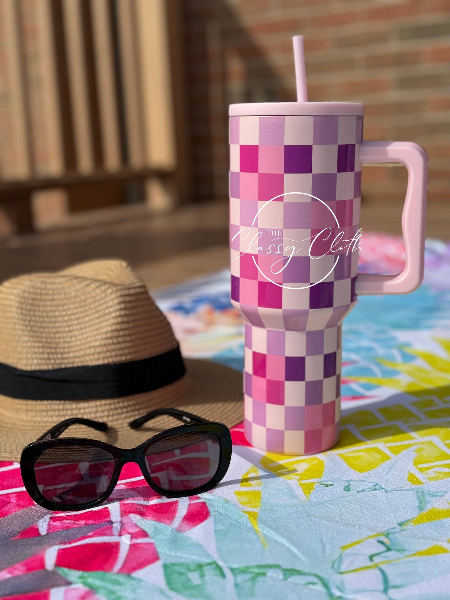 The classy cloth - Simple Tumbler 40 oz - Pink Checkered