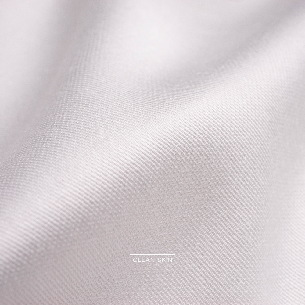 Clean Skin Club - Clean Sleep Silver Ion Pillowcase light pink