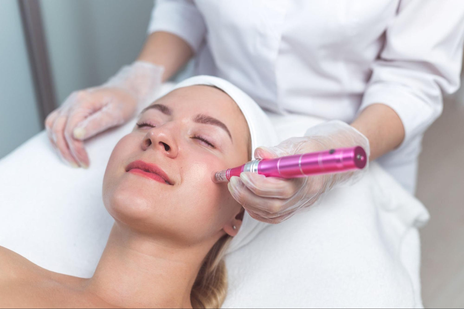 Ask Amanda – Unlock Radiant Skin: An In-Depth Look at Rezenerate Nano Needling